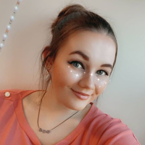 A front-facing picture of Josie Sebald (that's me!)